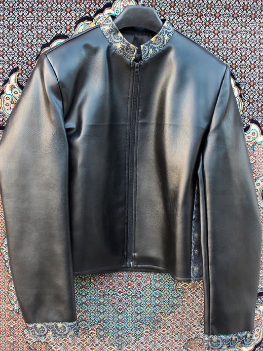 Shehar Zadi Glossy Black