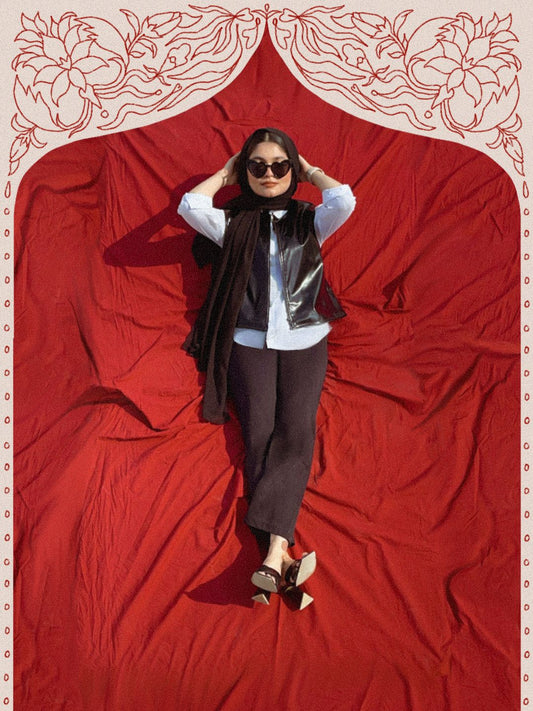 Sleeveless Jacket Glossy Black