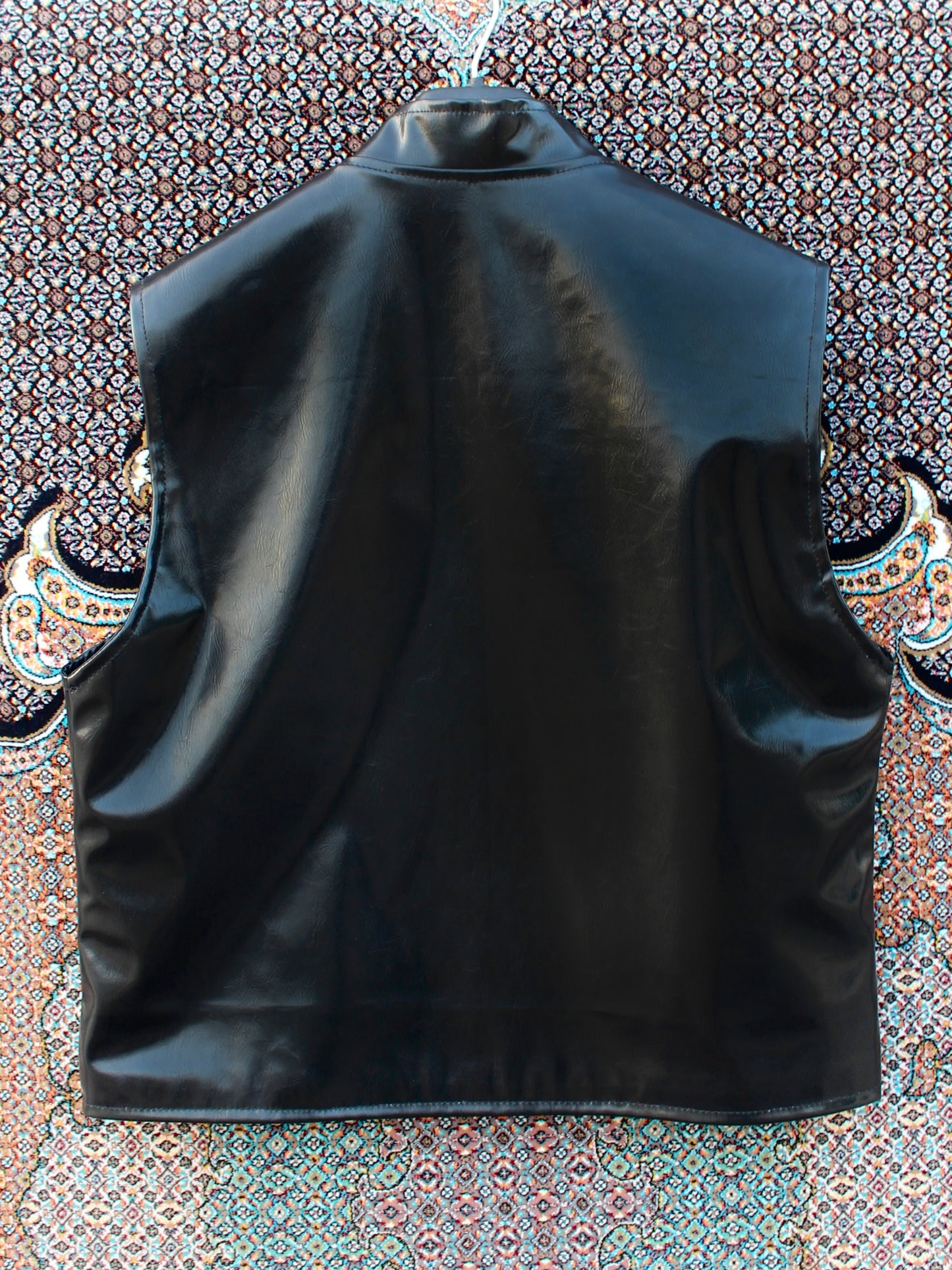 Sleeveless Jacket Glossy Black